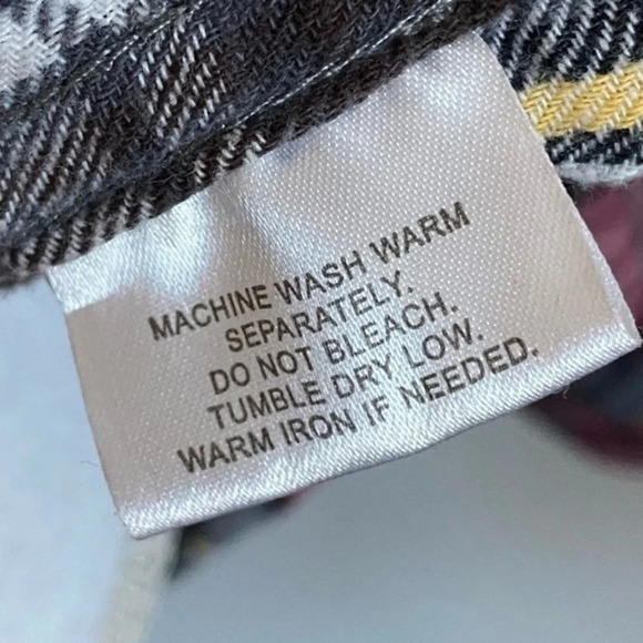 Basic Editions • Red Cream Plaid Flannel Shirt - Picture 3 of 5